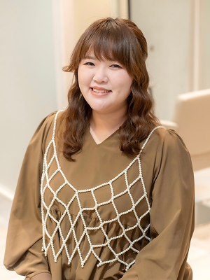 阿部 麻衣子